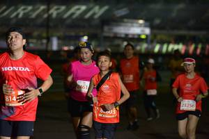 BIB: 2461, 814, 23256
                            <button type="button" onclick="openModal(10935081)" class="btn btn-primary btn-sm float-right btn-popup" data-toggle="modal" data-target=".modal-high-quality">
                        <i class="fas fa-shopping-cart"></i> Add to Cart
                    </button>
                                            <button type="button" onclick="isThisMe(10935081, true)" class="btn btn-success btn-sm float-right btn-popup btn-isme hidden" data-toggle="tooltip" data-placement="bottom" title="นี่คือรูปของคุณใช่ไหม คลิกที่นี่เพื่อเอาเข้าอัลบั้ม">
                        <i class="fas fa-plus"></i> Add to album
                    </button>
                    <button type="button" onclick="isThisMe(10935081, false)" class="btn btn-warning btn-sm float-right btn-popup btn-isnotme hidden">
                        <i class="fas fa-ban"></i> Remove from album
                    </button>